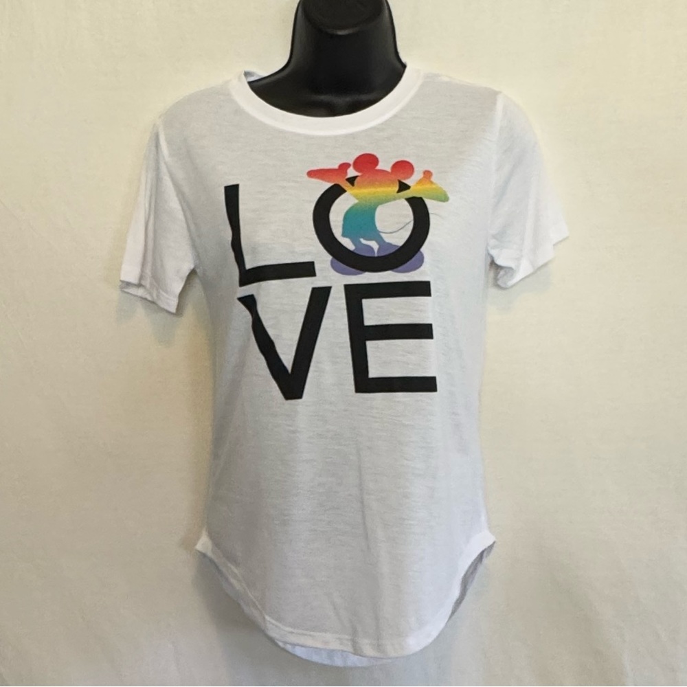 D-119 Disney Mickey Mouse Short‎ Sleeve Blouse Size S (Juniors)